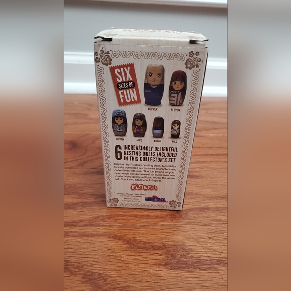 2022 Stranger Things Nestables Wooden Nesting Dolls (6 Dolls in 1). - Picture 7 of 15